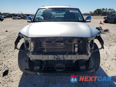 Piąte zdjęcie samochodu w środku: 2019 INFINITI QX80 LUXE VIN:JN8AZ2NF1K9681646 - miniatura