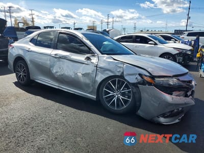 Czwarte zdjęcie samochodu z boku: 2021 TOYOTA CAMRY SE VIN:4T1G11AK4MU544304 - miniatura