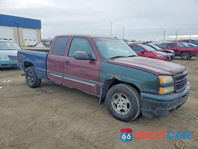 Czwarte zdjęcie samochodu z boku: 2003 CHEVROLET SILVERADO C1500 VIN:1GCEC19T83Z329335 - miniatura