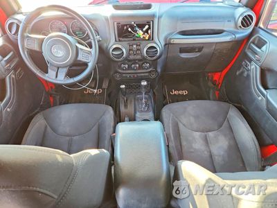 Zdjęcie 8 z 12 samochodu: 2016 JEEP WRANGLER UNLIMITED SPORT VIN:1C4BJWDG7GL148719 - miniatura