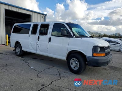 Czwarte zdjęcie samochodu z boku: 2005 CHEVROLET EXPRESS CARGO VIN:1GAHG39U751254773 - miniatura