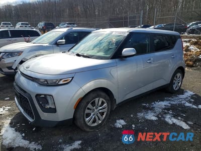 2020 KIA SOUL LX KNDJ23AUXL7057965 - główne zdjęcie licytacji z USA - miniatura