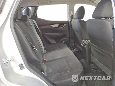 Zdjęcie 11 z 14 samochodu: 2017 NISSAN ROGUE SPORT S VIN:JN1BJ1CRXHW105033 - miniatura
