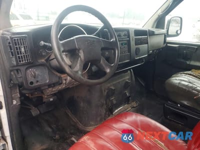 Zdjęcie 8 z 13 samochodu: 2007 CHEVROLET EXPRESS 2500 DELIVERY VAN VIN:1GCGG25V071159003 - miniatura