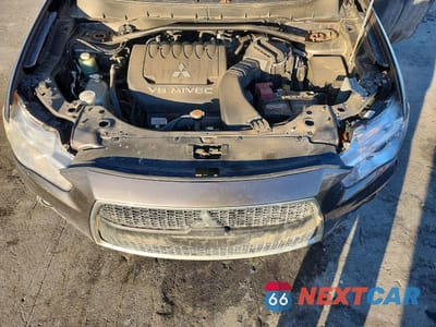 Zdjęcie 12 z 14 samochodu: 2011 MITSUBISHI OUTLANDER GT VIN:JA4JT5AX2BU017439 - miniatura