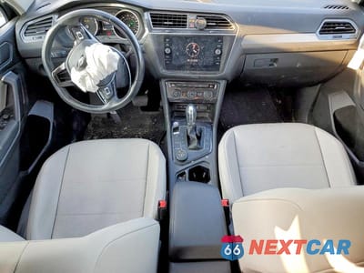 Zdjęcie 8 z 12 samochodu: 2019 VOLKSWAGEN TIGUAN SE VIN:3VV2B7AX7KM148140 - miniatura