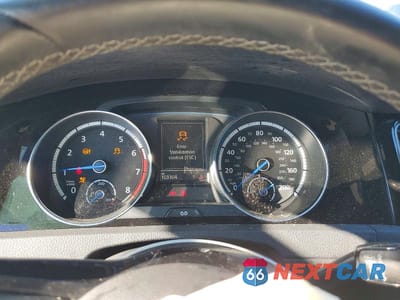 Zdjęcie 9 z 11 samochodu: 2016 VOLKSWAGEN GOLF R VIN:WVWUF7AU1GW079745 - miniatura