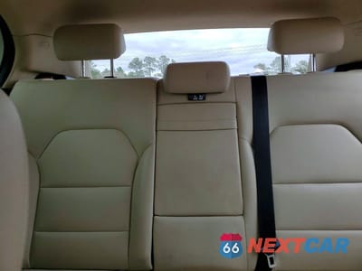 Zdjęcie 10 z 14 samochodu: 2017 MERCEDES-BENZ GLA 250 VIN:WDCTG4EB5HJ357698 - miniatura