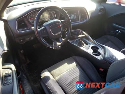 Zdjęcie 8 z 13 samochodu: 2015 DODGE CHALLENGER SXT VIN:2C3CDZAG5FH923942 - miniatura