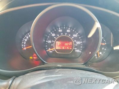 Zdjęcie 9 z 11 samochodu: 2015 KIA SOUL BASE VIN:KNDJN2A20F7166696 - miniatura