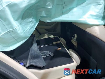 Zdjęcie 10 z 12 samochodu: 2019 MERCEDES-BENZ C 300 4MATIC VIN:55SWF8EB5KU311170 - miniatura