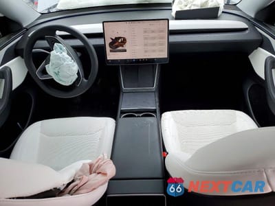 Zdjęcie 8 z 14 samochodu: 2026 TESLA MODEL Y VIN:7SAYGDED8TA498634 - miniatura