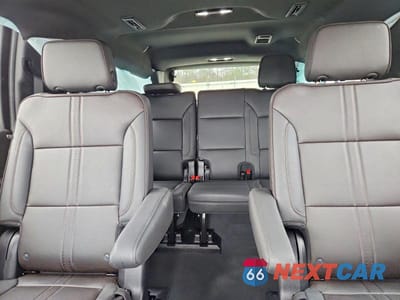 Zdjęcie 10 z 13 samochodu: 2025 CHEVROLET SUBURBAN K1500 HIGH COUNTRY VIN:1GNS6GRL2SR347509 - miniatura