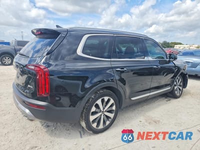 Trzecie zdjęcie samochodu z tyłu: 2020 KIA TELLURIDE S VIN:5XYP64HC1LG010442 - miniatura