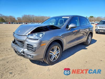 2016 PORSCHE CAYENNE WP1AA2A24GLA06646 - główne zdjęcie licytacji z USA - miniatura