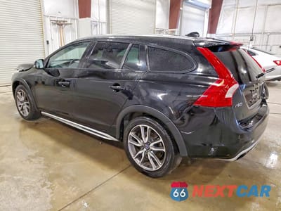 Drugie zdjęcie samochodu z przodu: 2016 VOLVO V60 CROSS COUNTRY PREMIER VIN:YV4612HKXG1015857 - miniatura