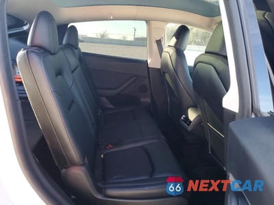 Zdjęcie 10 z 13 samochodu: 2023 TESLA MODEL Y VIN:7SAYGAEE7PF805761 - miniatura