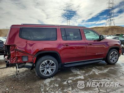 Trzecie zdjęcie samochodu z tyłu: 2023 JEEP WAGONEER L SERIES I VIN:1C4SJSAP0PS517519 - miniatura