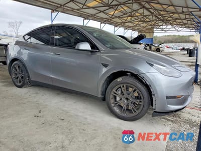 Czwarte zdjęcie samochodu z boku: 2024 TESLA MODEL Y VIN:7SAYGDED5RA332516 - miniatura
