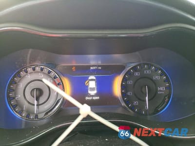 Zdjęcie 9 z 12 samochodu: 2016 CHRYSLER 200 S VIN:1C3CCCBB2GN123689 - miniatura