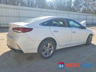 Trzecie zdjęcie samochodu z tyłu: 2019 HYUNDAI SONATA LIMITED VIN:5NPE34AF7KH746765 - miniatura