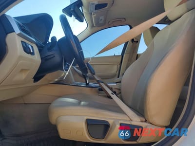 Zdjęcie 7 z 12 samochodu: 2012 BMW 328 I VIN:WBA3A5G50CNN65782 - miniatura