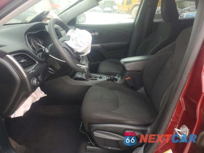 Zdjęcie 7 z 13 samochodu: 2019 JEEP CHEROKEE LATITUDE VIN:1C4PJLCBXKD160358 - miniatura