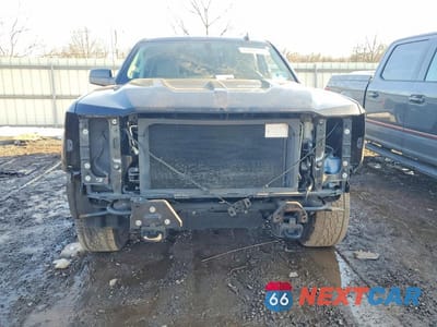 Piąte zdjęcie samochodu w środku: 2018 CHEVROLET SILVERADO K1500 CUSTOM VIN:1GCVKPEC0JZ194795 - miniatura