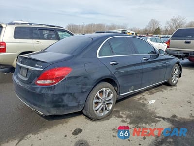 Trzecie zdjęcie samochodu z tyłu: 2018 MERCEDES-BENZ C 300 4MATIC VIN:55SWF4KB8JU253986 - miniatura