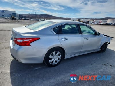 Trzecie zdjęcie samochodu z tyłu: 2016 NISSAN ALTIMA 2.5 VIN:1N4AL3AP1GC259569 - miniatura