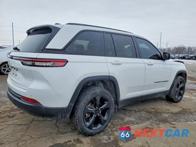 Trzecie zdjęcie samochodu z tyłu: 2024 JEEP GRAND CHEROKEE LAREDO VIN:1C4RJHAG3RC705756 - miniatura