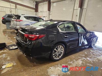 Trzecie zdjęcie samochodu z tyłu: 2019 INFINITI Q50 3.0T LUXE VIN:JN1EV7AP4KM540011 - miniatura