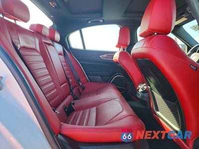 Zdjęcie 10 z 12 samochodu: 2023 ALFA ROMEO GIULIA TI VIN:ZARFAMBN6P7669663 - miniatura