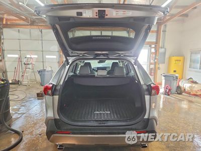 Zdjęcie 6 z 15 samochodu: 2025 TOYOTA RAV4 HYBRID LIMITED VIN:JTMD6RFV4SJ089740 - miniatura