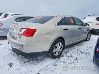 Trzecie zdjęcie samochodu z tyłu: 2015 FORD TAURUS POLICE INTERCEPTOR VIN:1FAHP2MK7FG154359 - miniatura