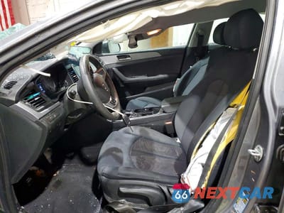 Zdjęcie 7 z 12 samochodu: 2019 HYUNDAI SONATA SE VIN:5NPE24AF5KH757850 - miniatura
