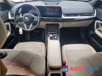 Zdjęcie 8 z 14 samochodu: 2023 BMW X1 XDRIVE28I VIN:WBX73EF02P5W47011 - miniatura