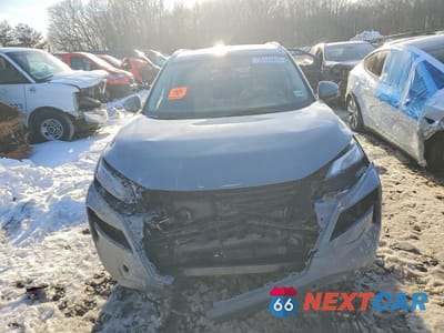 Piąte zdjęcie samochodu w środku: 2021 NISSAN ROGUE SL VIN:5N1AT3CB1MC701446 - miniatura