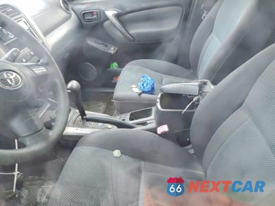 Zdjęcie 8 z 12 samochodu: 2004 TOYOTA RAV4 VIN:JTEGD20V640018501 - miniatura