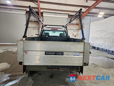 Zdjęcie 6 z 11 samochodu: 2020 CHEVROLET SILVERADO K1500 VIN:3GCNYAEH2LG287263 - miniatura