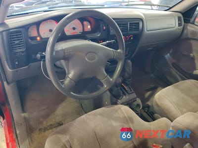 Zdjęcie 8 z 12 samochodu: 2004 TOYOTA TACOMA XTRACAB VIN:5TEWN72N64Z378925 - miniatura