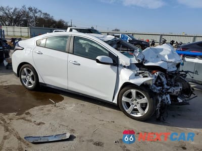 Czwarte zdjęcie samochodu z boku: 2017 CHEVROLET VOLT LT VIN:1G1RC6S59HU216873 - miniatura