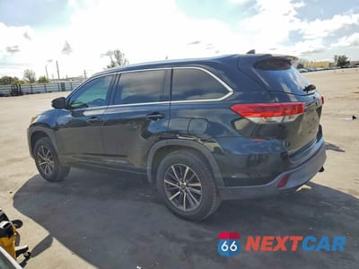 Drugie zdjęcie samochodu z przodu: 2017 TOYOTA HIGHLANDER VIN:5TDKZRFH1HS523942 - miniatura