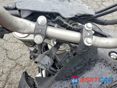 Zdjęcie 7 z 10 samochodu: 2015 YAMAHA FZ07 C VIN:JYARM06Y0FA000071 - miniatura