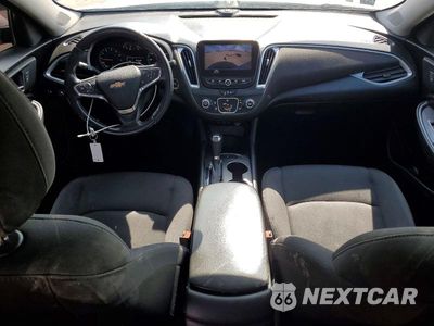 Zdjęcie 8 z 12 samochodu: 2020 CHEVROLET MALIBU RS VIN:1G1ZG5ST4LF129943 - miniatura