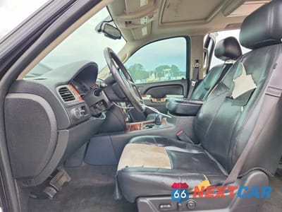 Zdjęcie 7 z 13 samochodu: 2014 CHEVROLET TAHOE C1500 LTZ VIN:1GNSCCE01ER156553 - miniatura