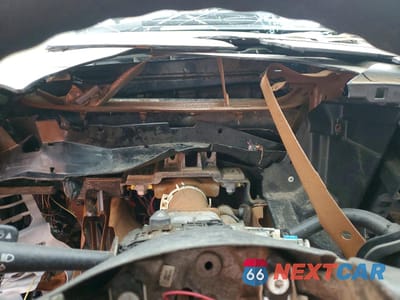 Zdjęcie 9 z 12 samochodu: 2005 CHEVROLET SILVERADO C3500 VIN:1GBJC34285E236127 - miniatura