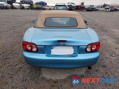 Zdjęcie 6 z 11 samochodu: 2002 MAZDA MX-5 MIATA BASE VIN:JM1NB353420222886 - miniatura