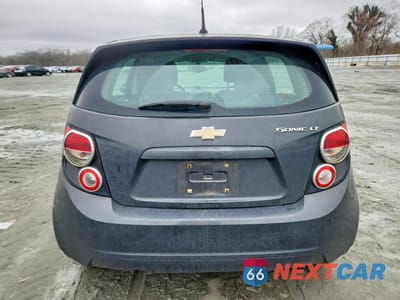 Zdjęcie 6 z 12 samochodu: 2014 CHEVROLET SONIC LT VIN:1G1JC6SH2E4221514 - miniatura