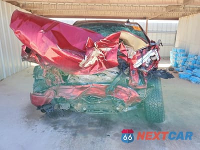 Piąte zdjęcie samochodu w środku: 2025 CHEVROLET SILVERADO K1500 RST VIN:1GCUKEED4SZ315953 - miniatura